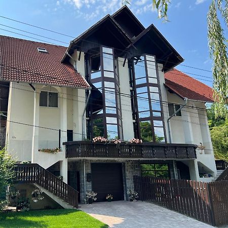 Casa Dan Apartman Szováta Kültér fotó